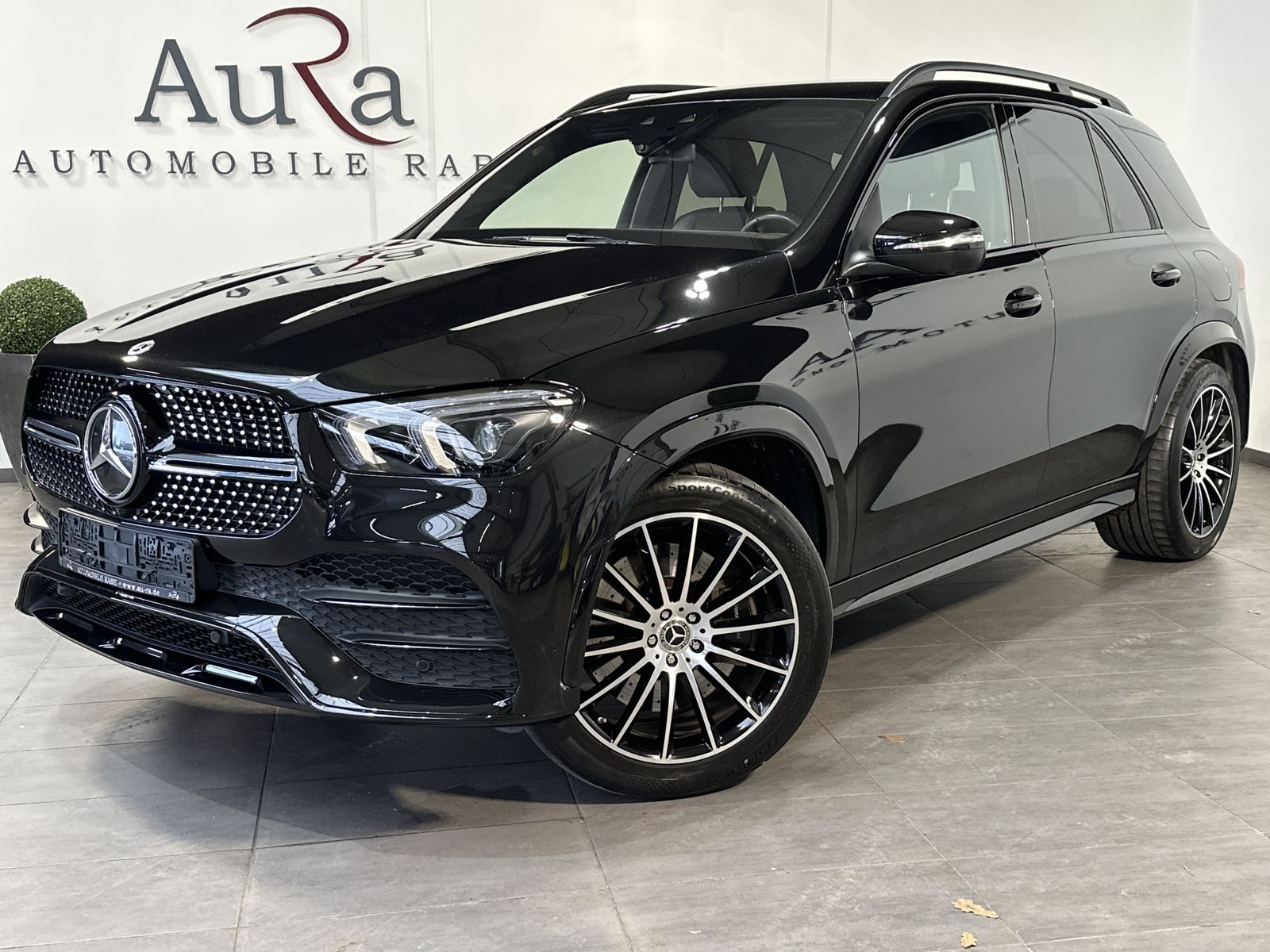 Fahrzeugabbildung Mercedes-Benz GLE 350de 4M AMG-Line NAV+LED+WIDE+AHK+360°+21ZO