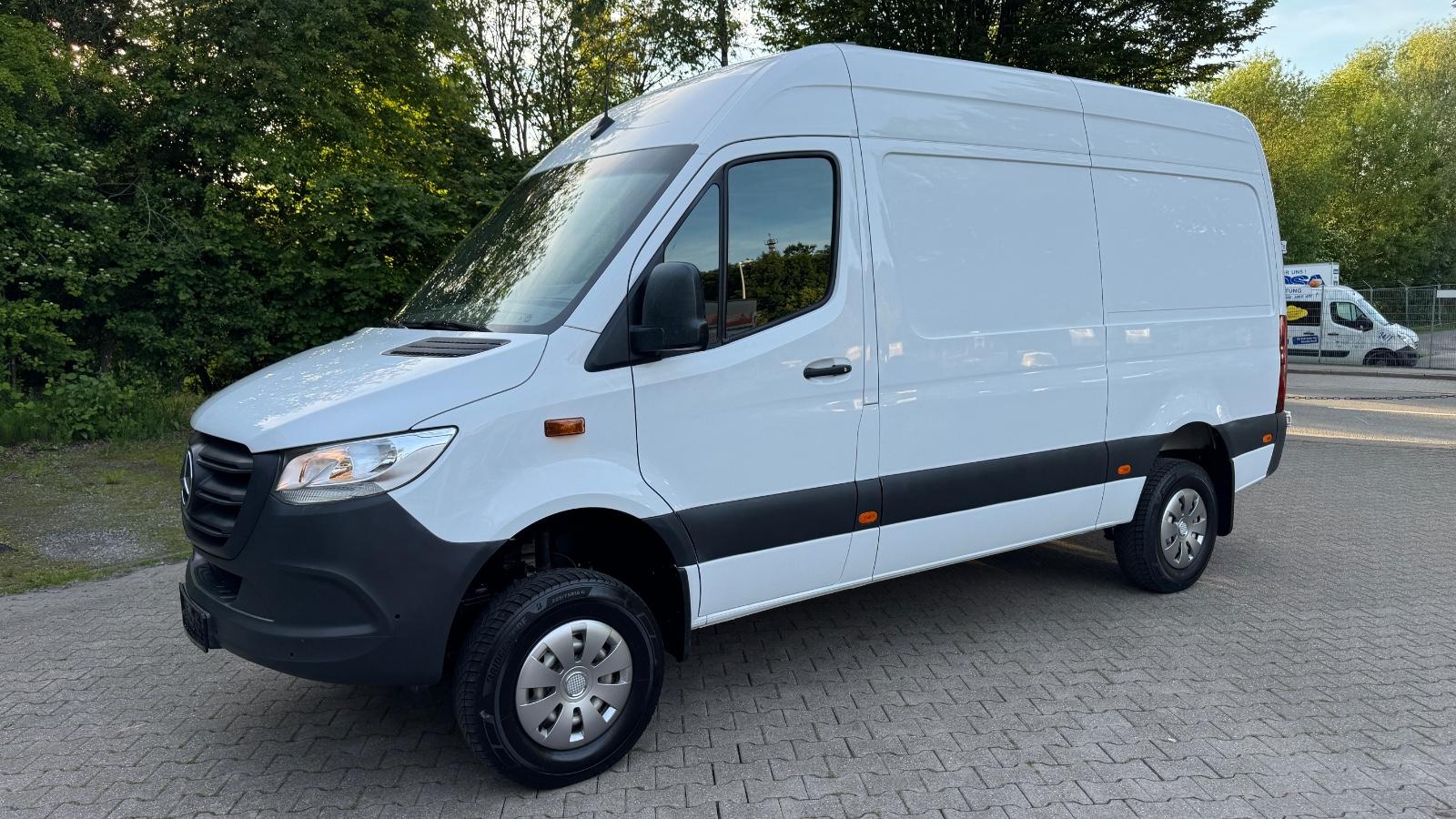 Mercedes-Benz Sprinter 316 CDI 4X4 *REGALE*STANDHz.*KAMERA*1Hd