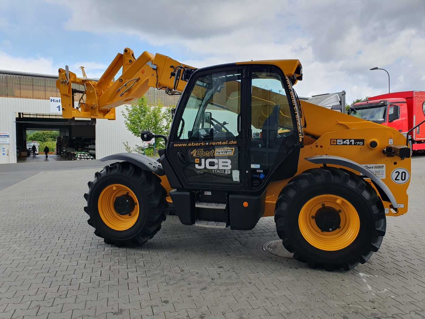 Fahrzeugabbildung JCB 541-70 / nur 438h / 2022 / 4.100kg / 7m / 109PS
