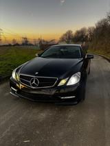 Mercedes-Benz E 250 Coupé BlueEFFICIENCY sportlich und elegant