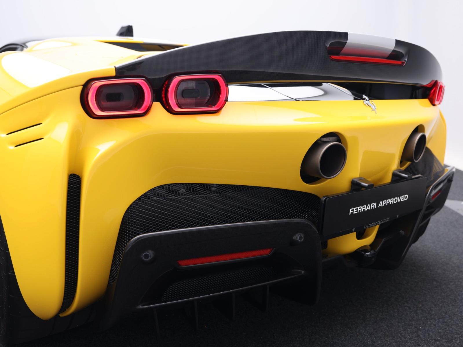 Ferrari SF90 Stradale Assetto Fiorano*Ferrari Frankfurt*