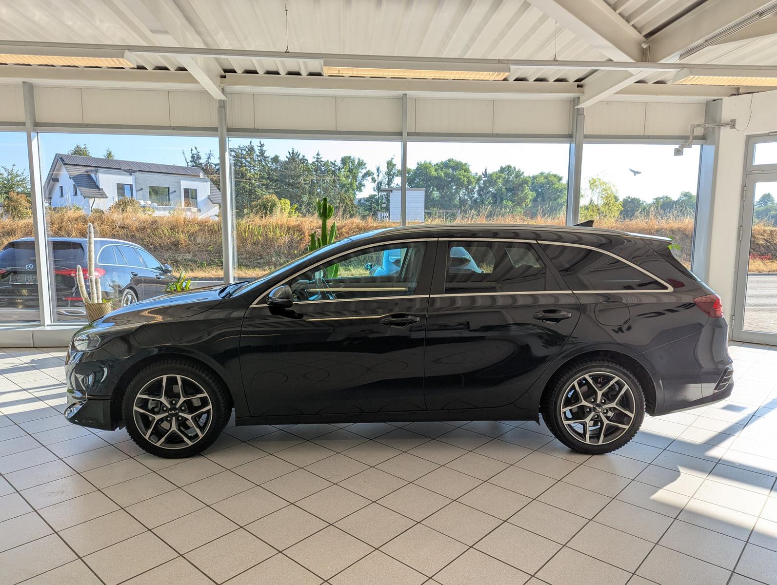 Kia cee'd Sportswagon 1.5 Ultim Style-Pak JBL ACC 7J