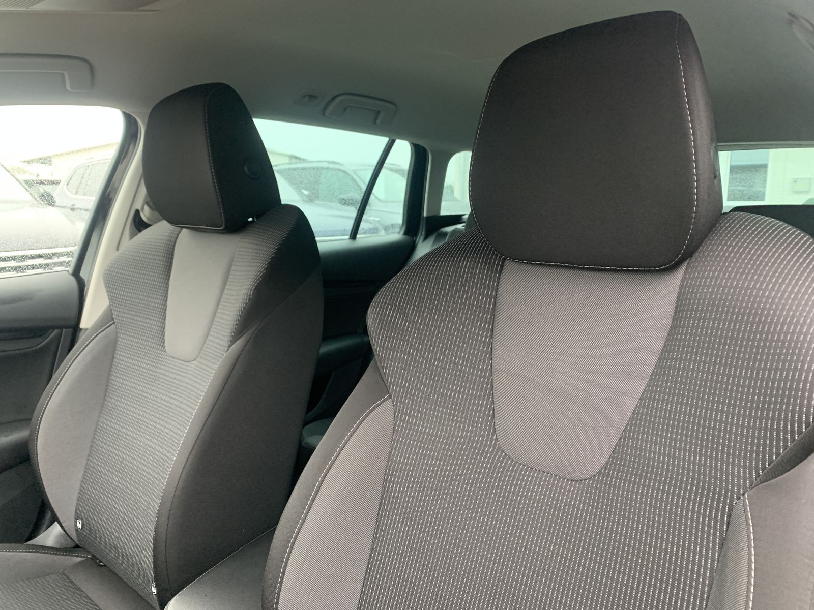 Fahrzeugabbildung SKODA Octavia 2.0 TDI*LED*Navi*SHZ*PDC*Temp*Spur*