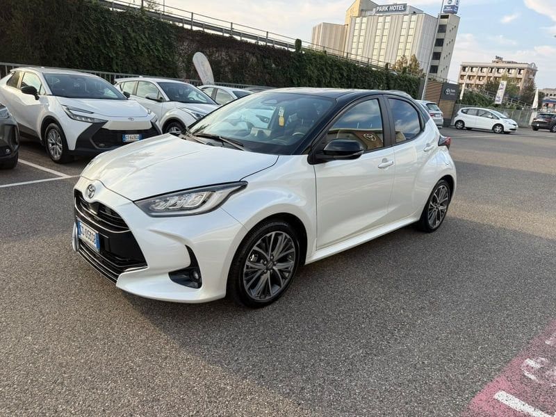 Other Toyota Yaris Yaris 1.5h 130 Lounge