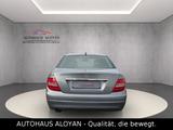 Mercedes-Benz C 180 CGI BlueEfficiency*1.HAND*AUTOMATIK*AHK* - Mercedes-Benz C 180 mit Benzin-Antrieb: Limousine, Automatik