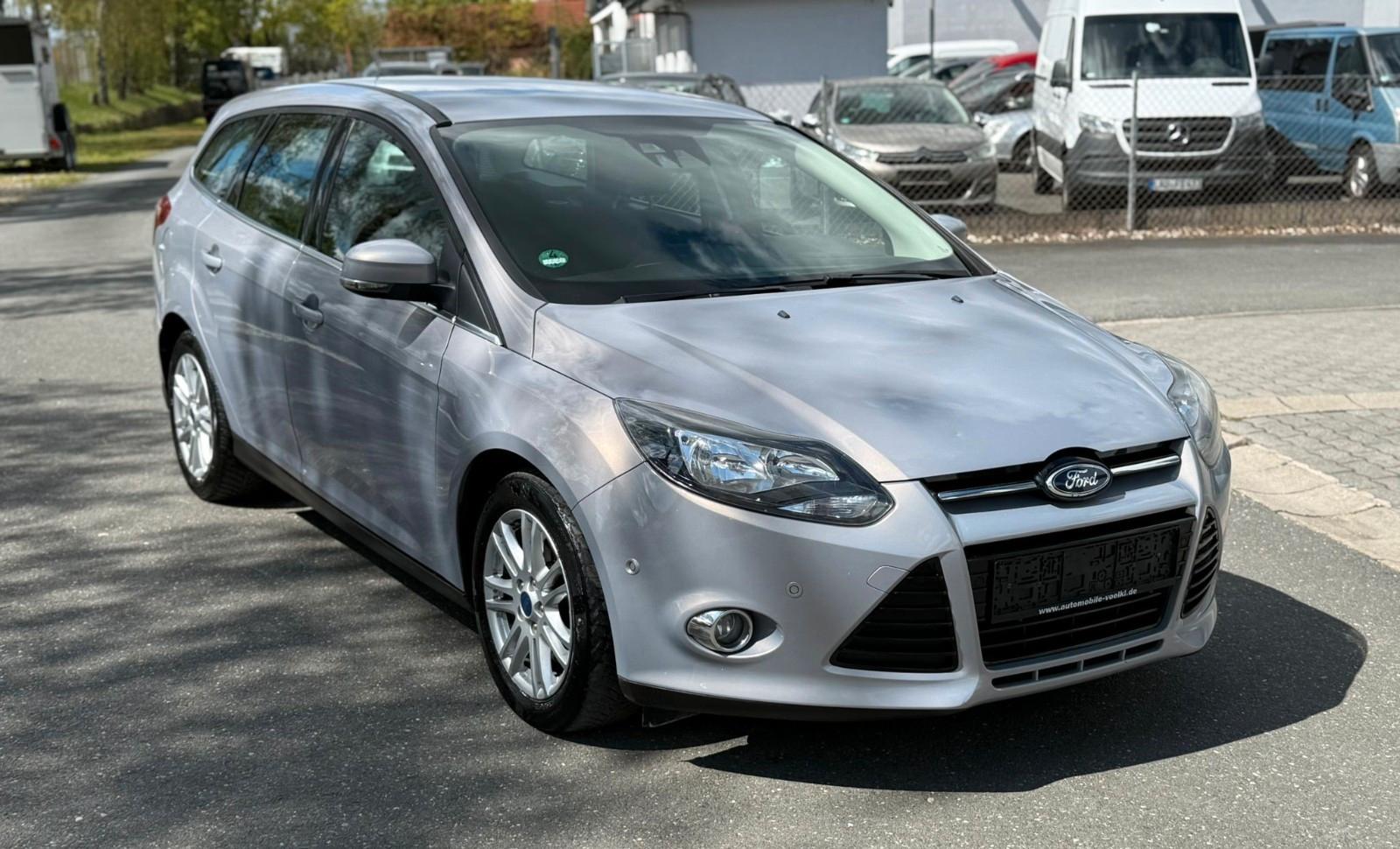 Ford Focus Turnier Titanium Navi PDC