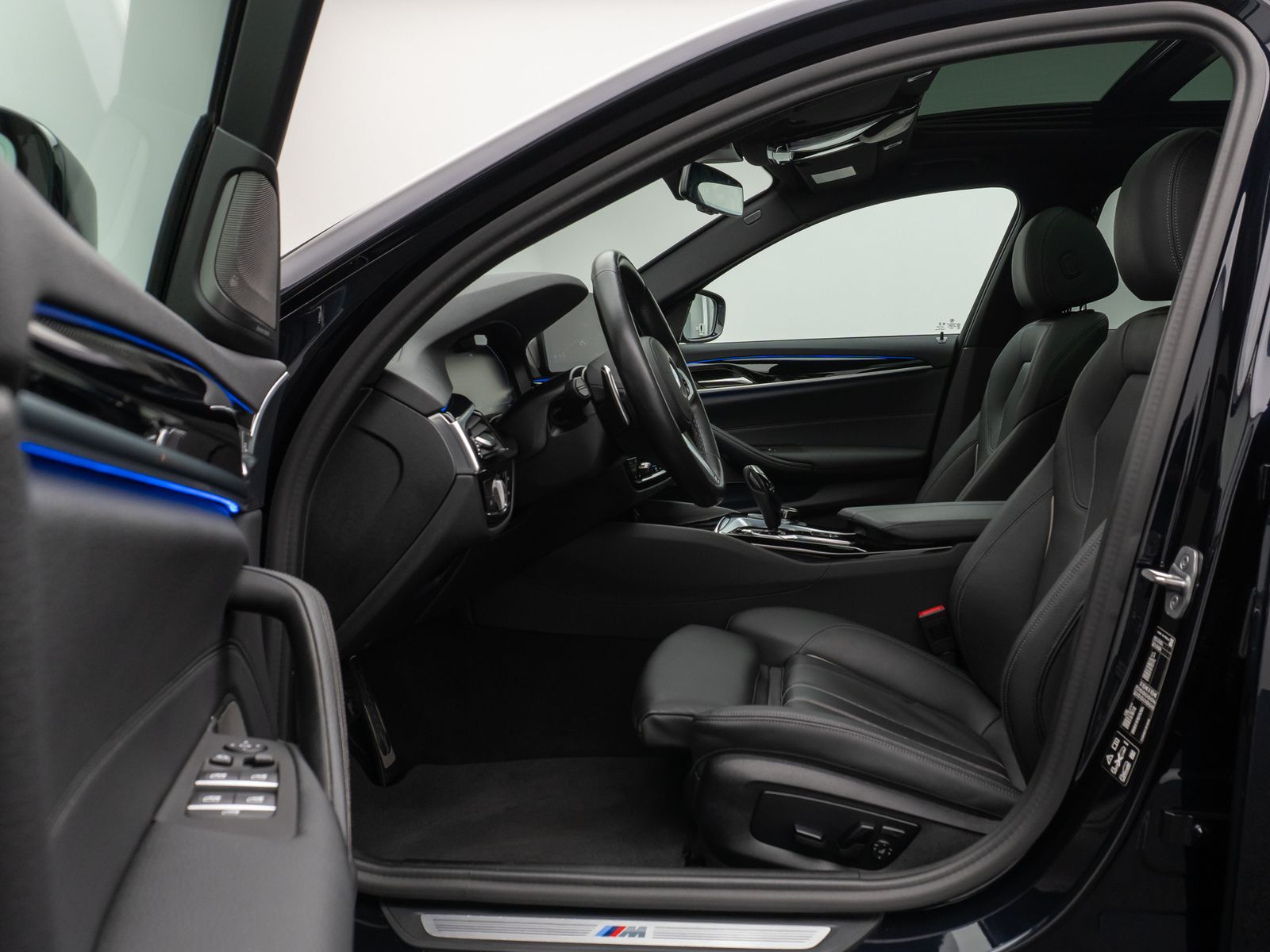 Fahrzeugabbildung BMW 540d xD M Sport Panoram Kamera Laser HUD DAB H/K