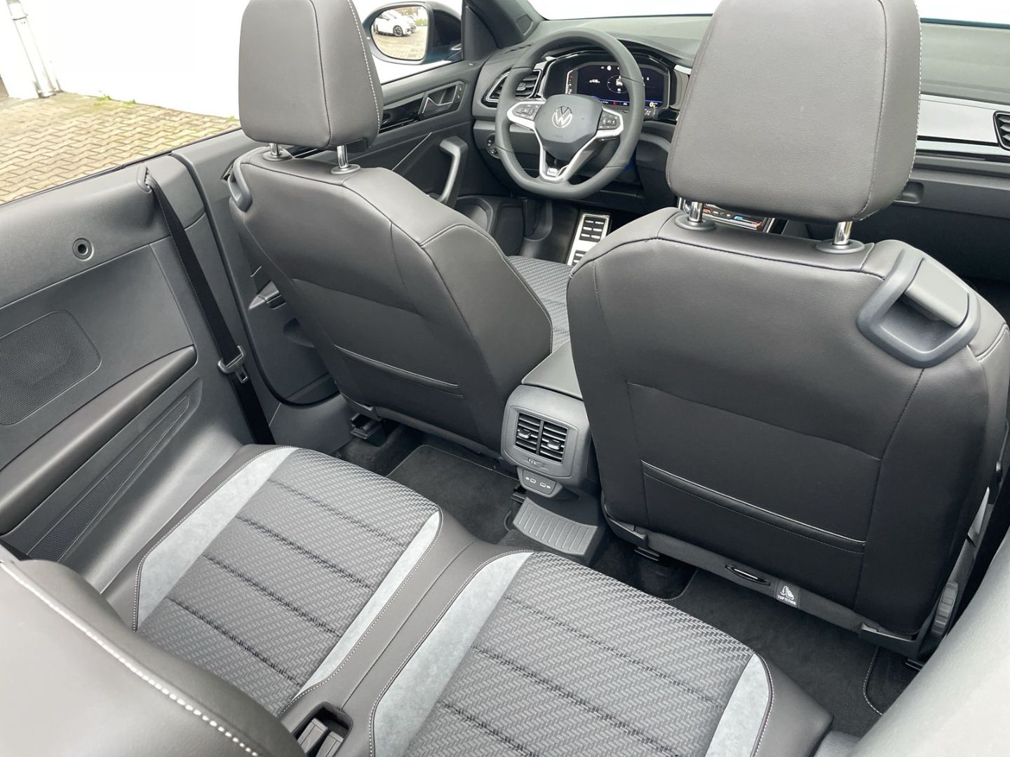 T-Roc Cabriolet R-Line 1.5 TSI DSG Kamera/Navi  