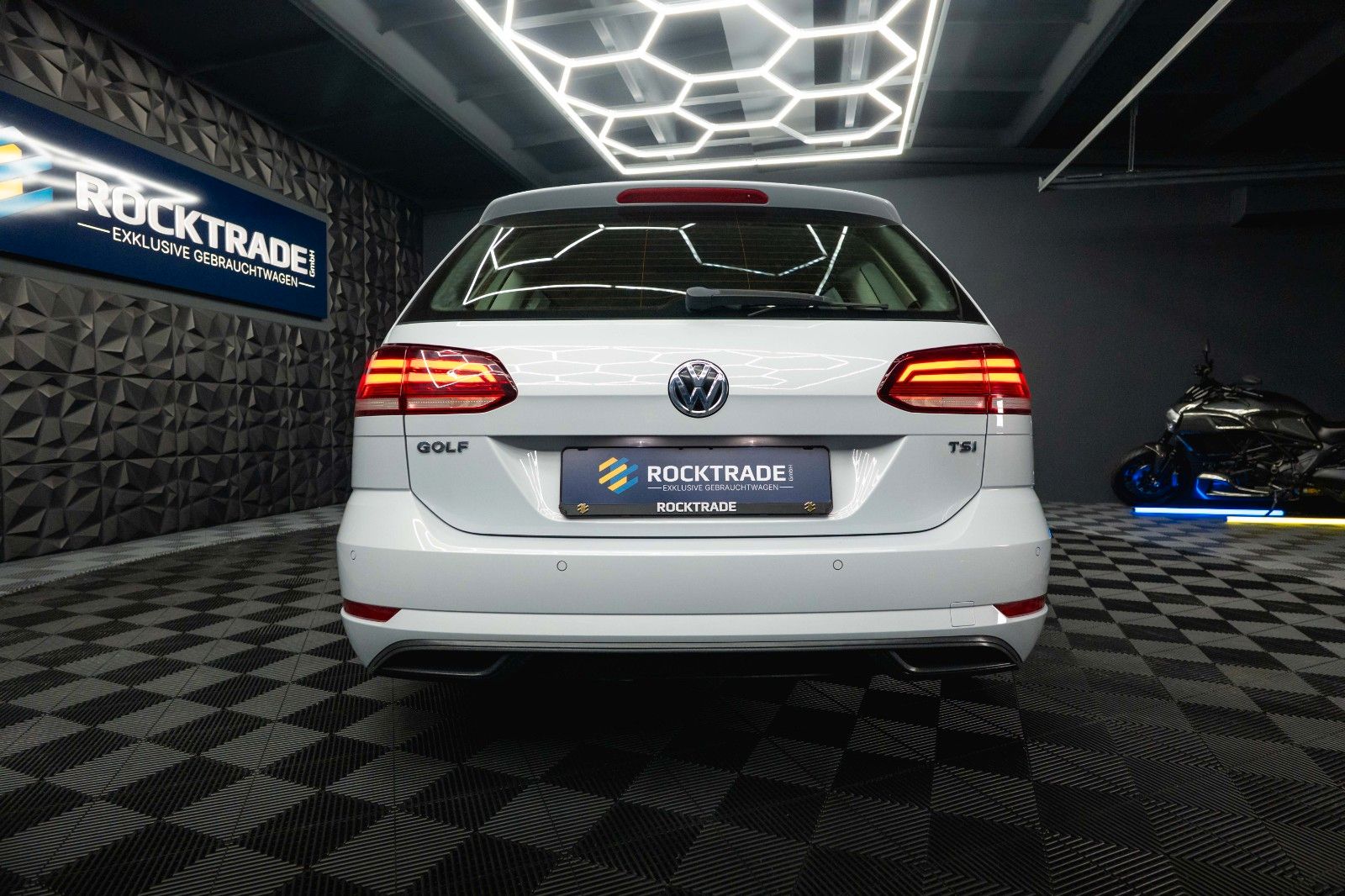 Fahrzeugabbildung Volkswagen Golf VII Variant Trendline *Perlmutt*Kamera*Navi