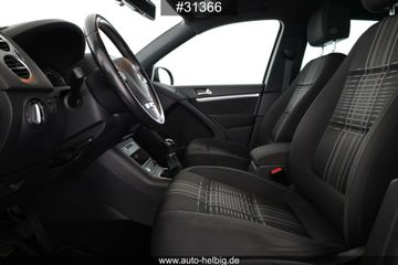 Volkswagen Tiguan - 12