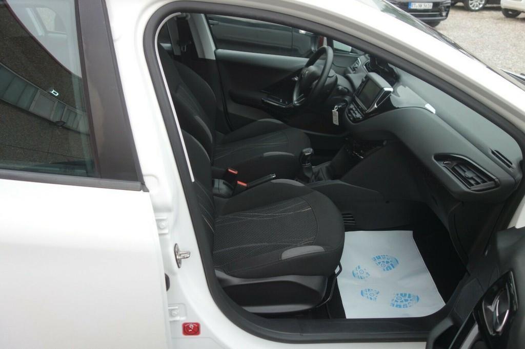 Peugeot 208 Active**KLIMA**TOUCHSCREEN**