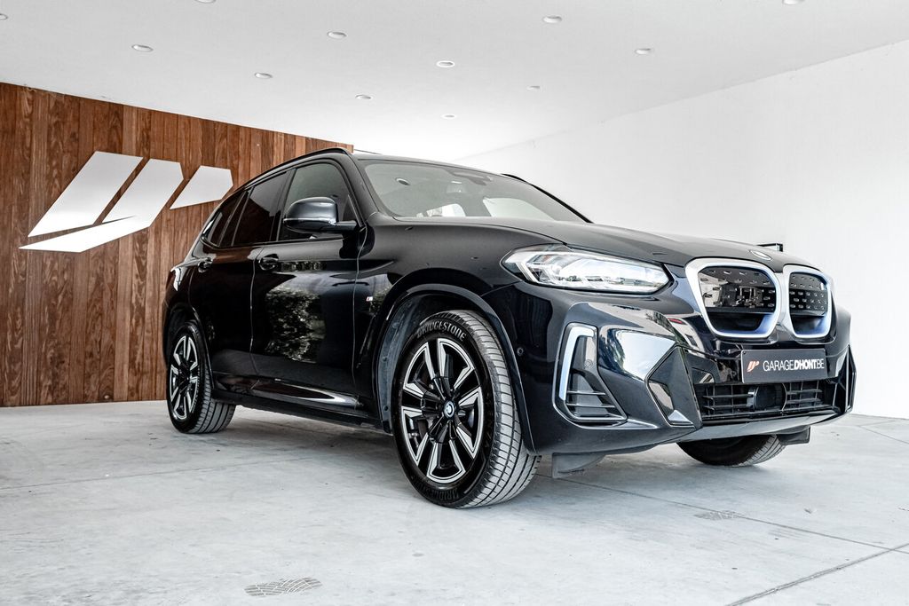Image of BMW iX3