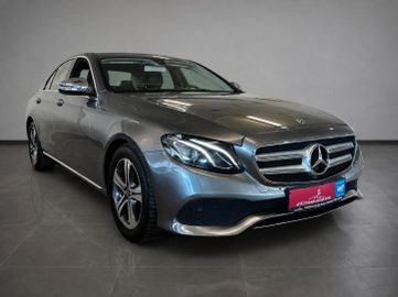 Mercedes E 200 - 1