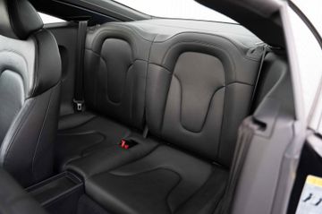 Fahrzeugabbildung Audi TT COUPE 1.8 TFSI S-TRONIC S LINE 19" LEDER