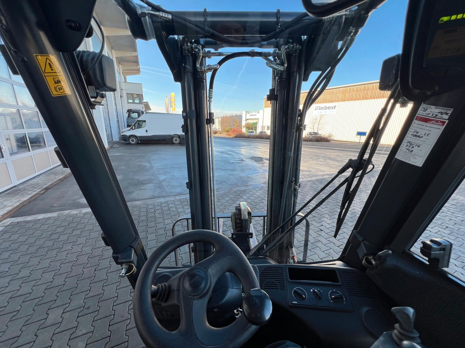 Fahrzeugabbildung Linde H14D-01 / Triplex: 4,6m / 2014 / 893h