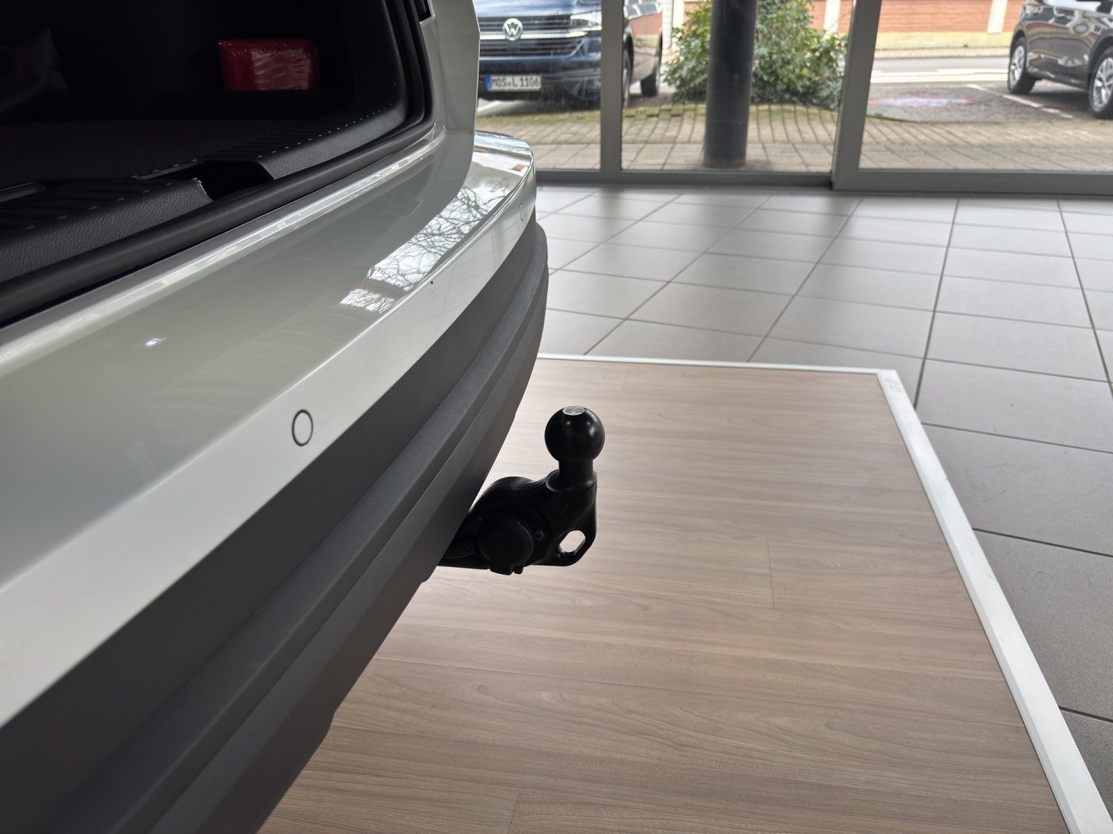 Fahrzeugabbildung SKODA Karoq Tour 1,5 TSI 110 kW DSG MATRIX/AHK/ACC/NAV