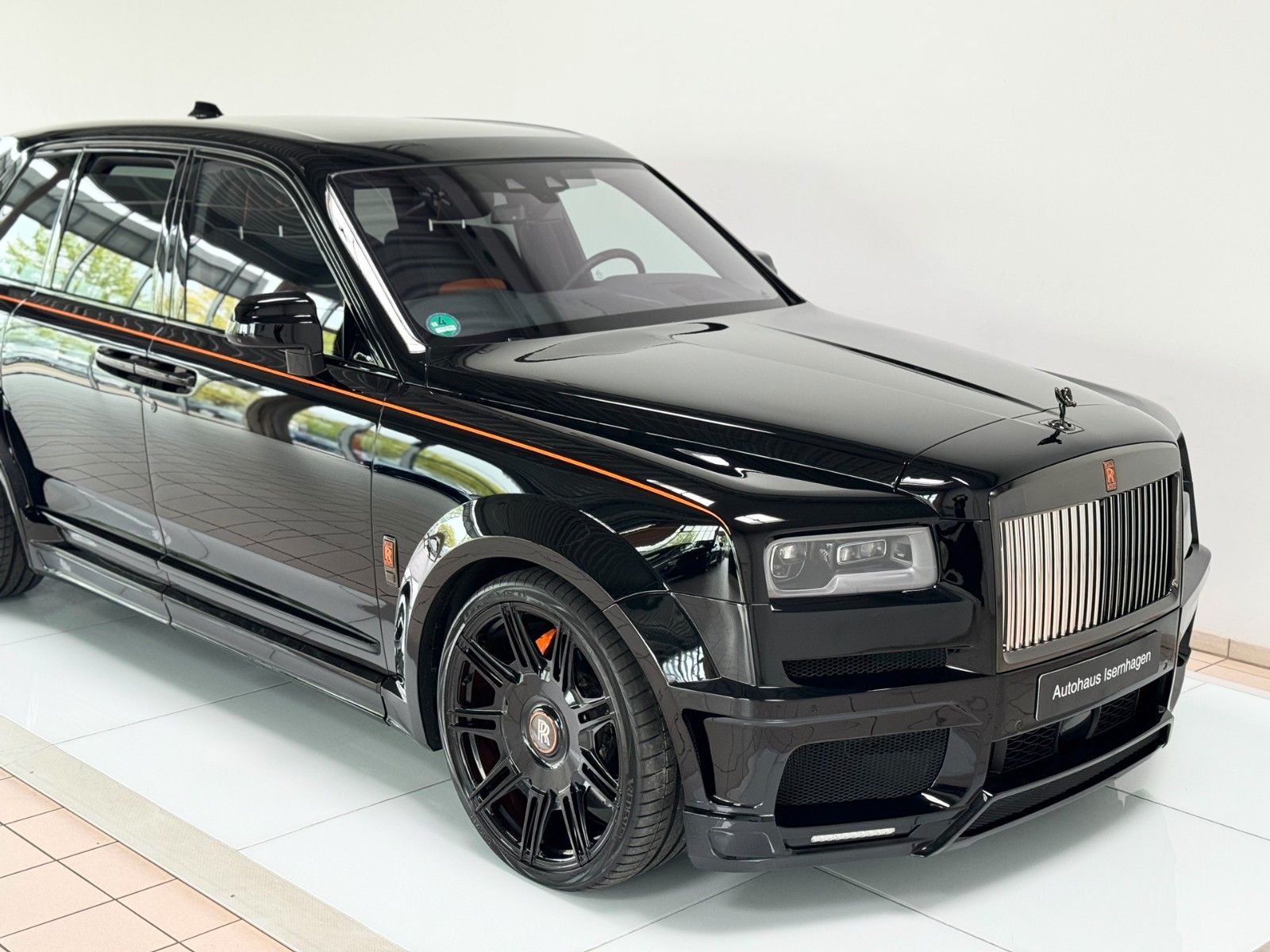 Fahrzeugabbildung Rolls-Royce Cullinan Black Badge Night Vision Novitec VOLL