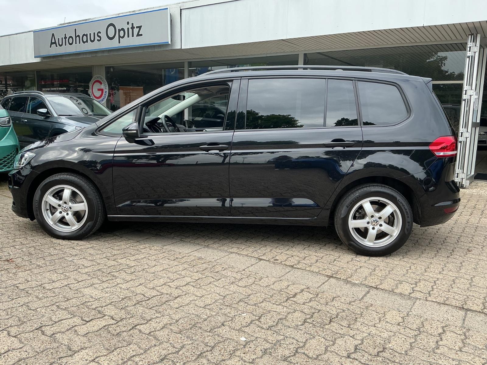 Volkswagen Touran 1.5 TSI Comfortline *AHK,7-SITZ.,WENIG KM