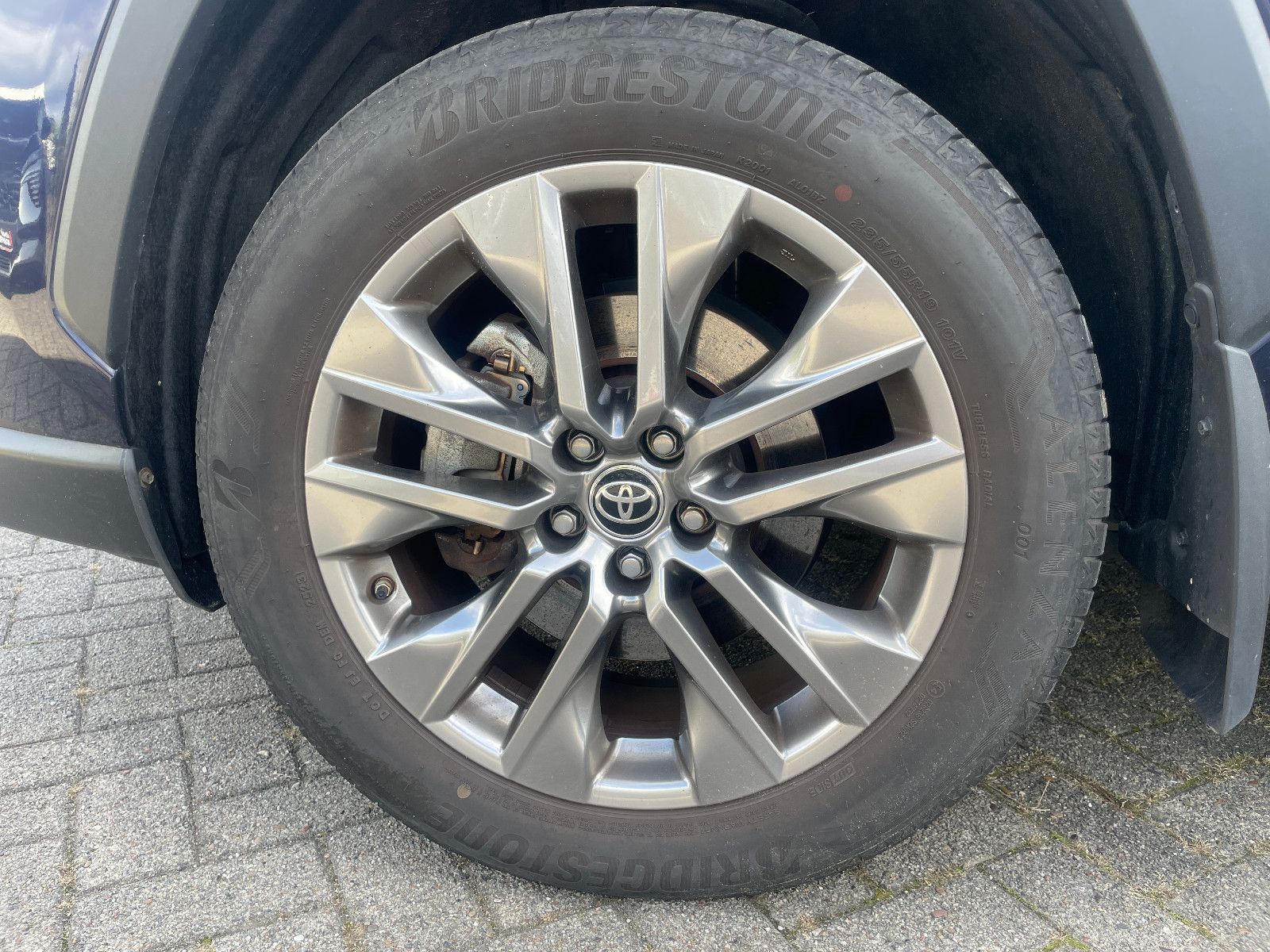 Toyota RAV4 Hybrid 4x2 Lounge Scheckheft 1.Hand WKR foto 5