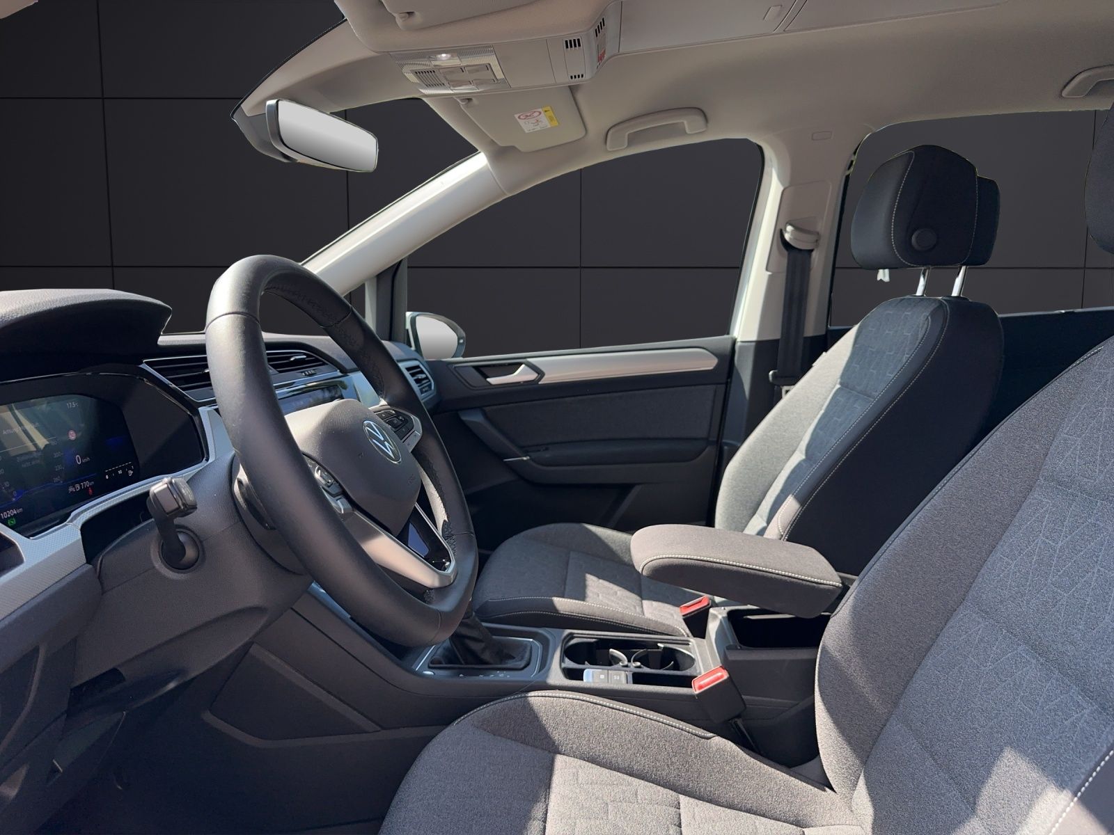 Fahrzeugabbildung Volkswagen Touran Move TDI DSG 7-Sitzer Matrix ACC 17" SHZ