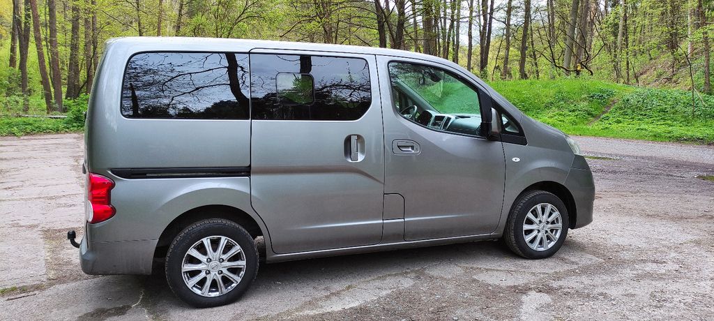 Image of Nissan Evalia