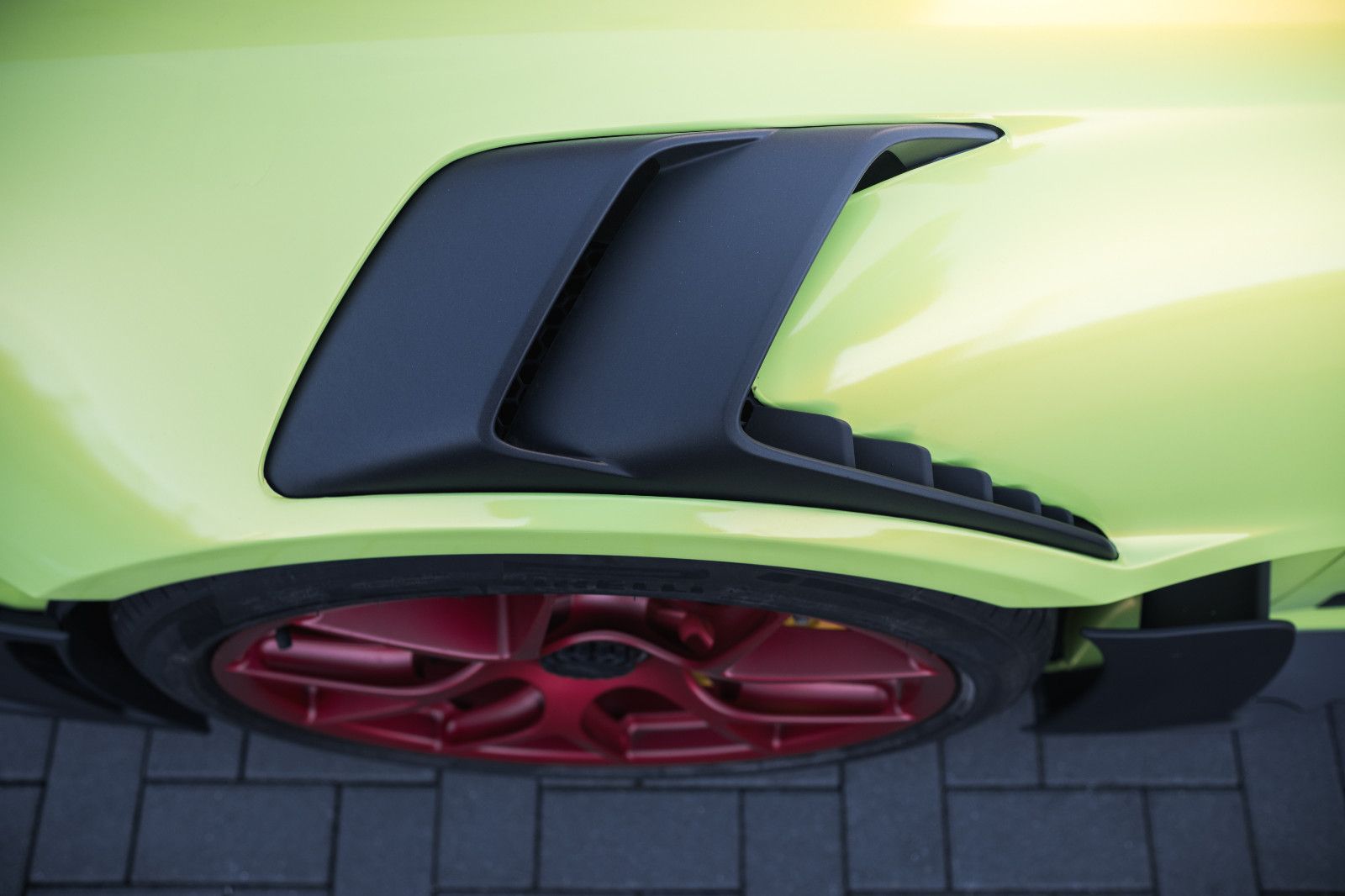 Fahrzeugabbildung Porsche 992/911 GT3 RS-Weissach-Lift-90 Liter-FOLIERT