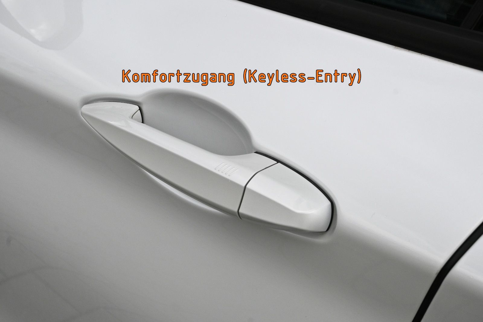 Fahrzeugabbildung BMW X1 xDr. 20d Sport Line °ACC°AHK°HEAD-UP°KAMERA°
