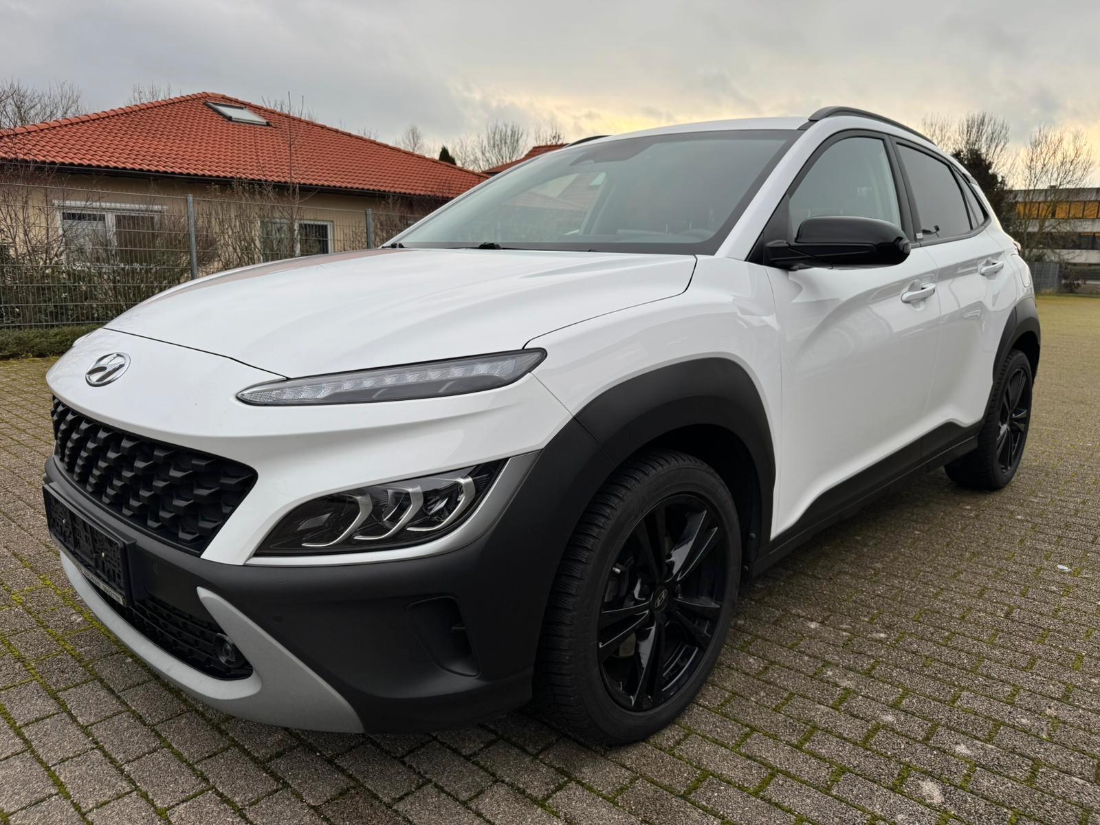Hyundai KONA 1.6 GDI HYBRID LED NAVI KRELL 18" 1.HD M+S