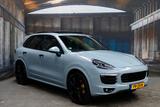Porsche Cayenne 4.2D S Porsche Exclusive PTS     1 of 1