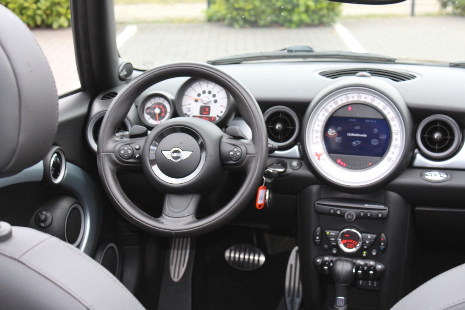 MINI Cooper S Cabrio Autom. Chili Navi H-K Leder PDC