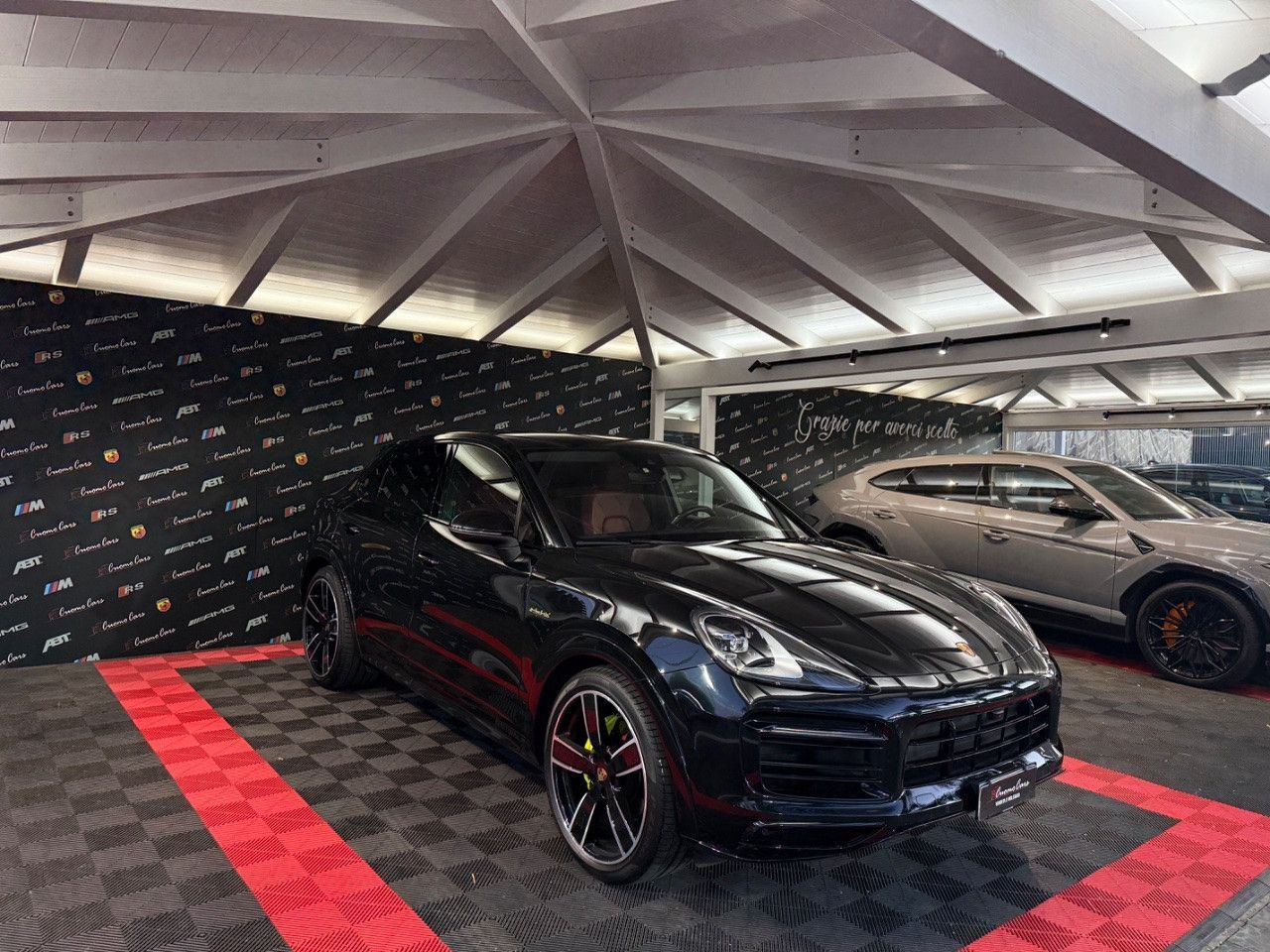 Porsche Cayenne Coupe 3.0 e-hybrid 5p.ti tiptron imagem 3