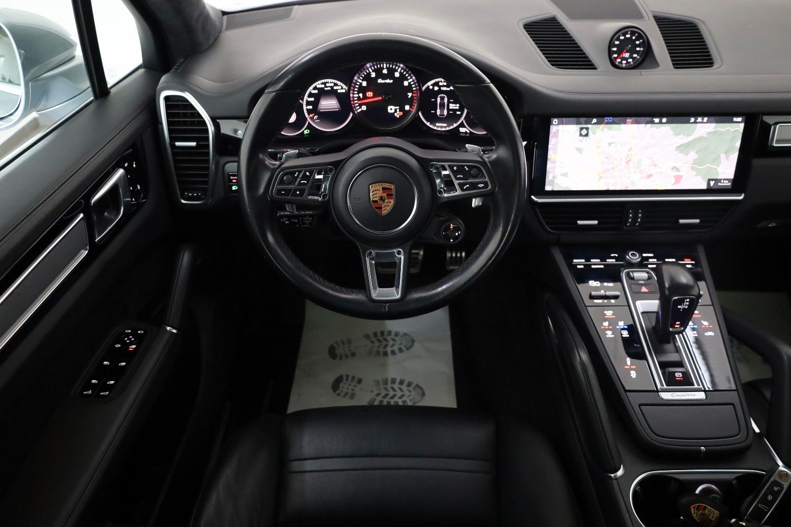 Fahrzeugabbildung Porsche Cayenne Turbo,Matrix-LED,360Kamera,Pano,AHK+WR