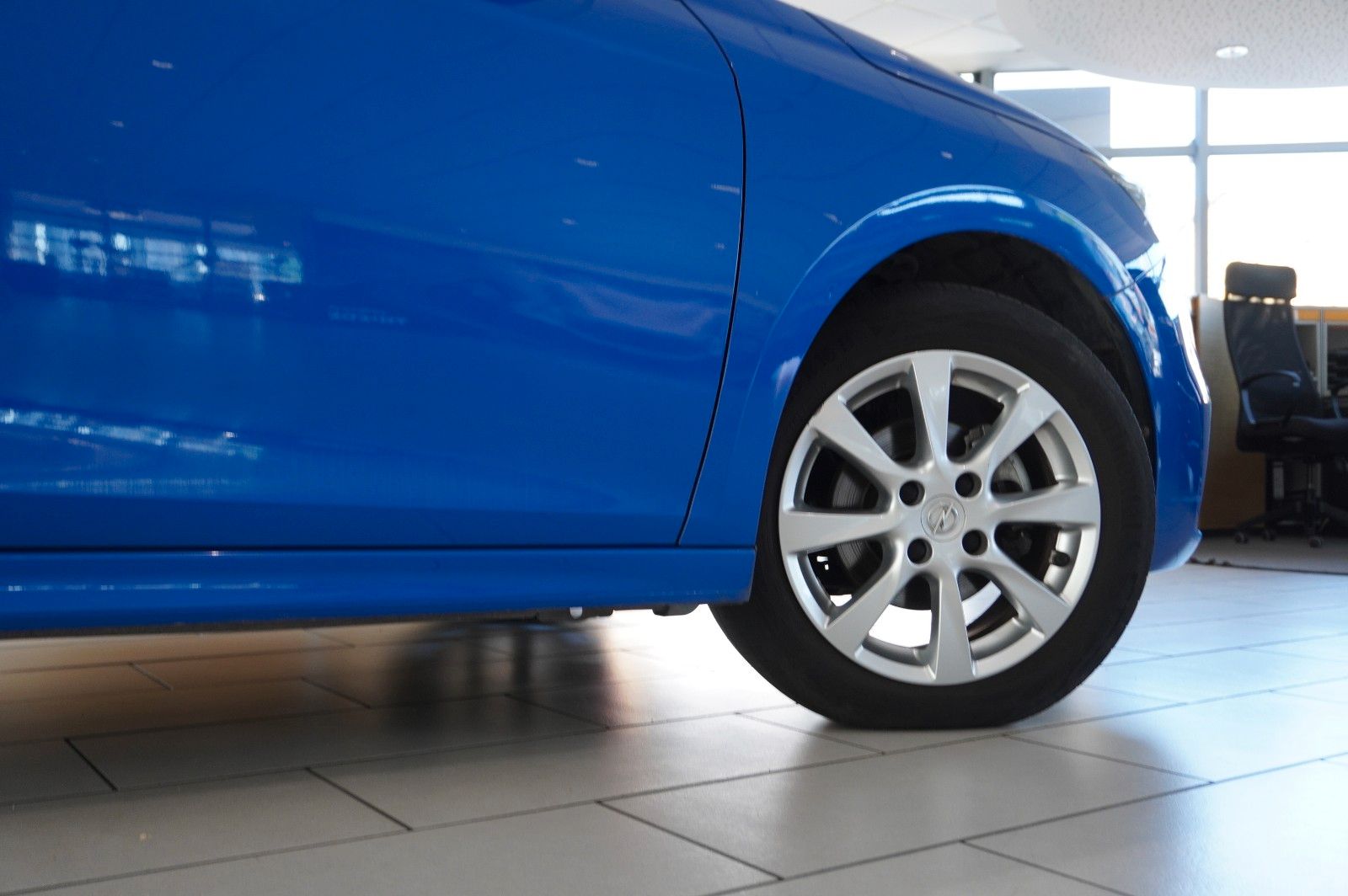 Fahrzeugabbildung Opel Corsa F 1.2 EDITION NAVI/KAMERA/TEMP./PDC/DAB+