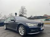 BMW 750 d xDrive*Head Up*Kamera - BMW 750 in Oberhausen
