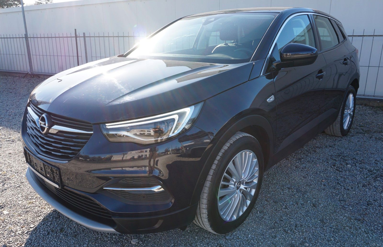 Fahrzeugabbildung Opel Grandland X T.Leder,Navi,Kamera,Bi-LED,SR+WR,AHK