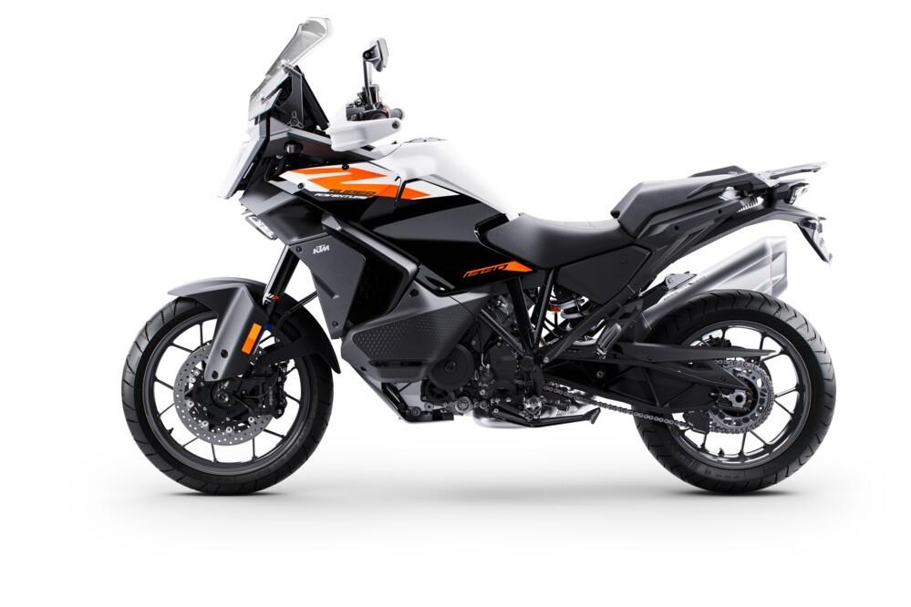 KTM 1390 Super Adventure S  + 1500.-  GS