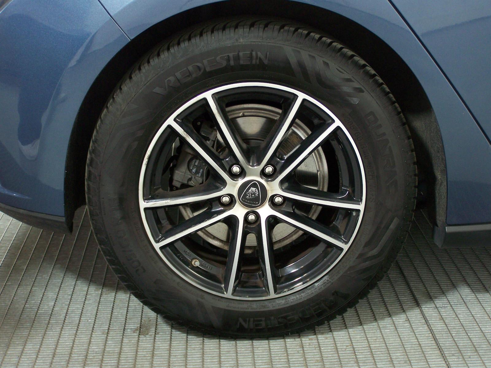 Ford Focus Fliessheck 1.0 EcoBoost Titanium NAVI+PDC