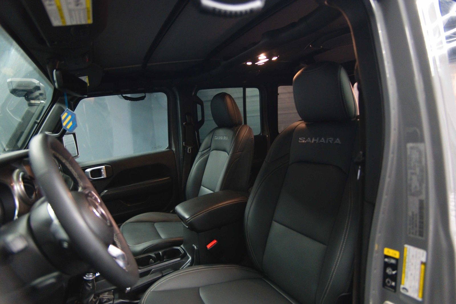 Fahrzeugabbildung Jeep Wrangler 3.6 V6 UNLIMITED SAHARA OFFROAD 4x4 LED