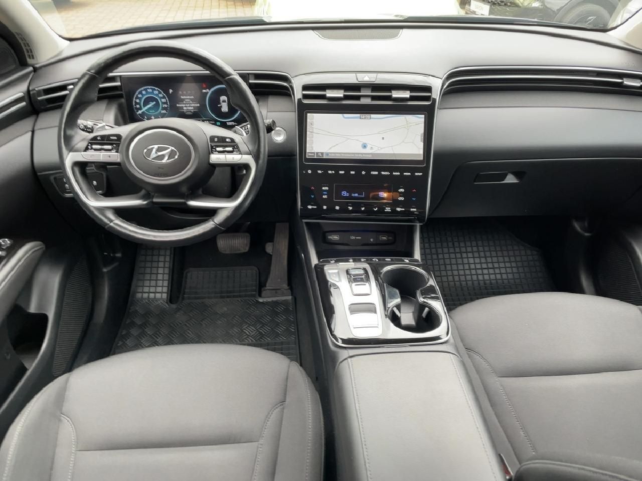 Fahrzeugabbildung Hyundai TUCSON Trend + Navi-Paket + Assistenz-Paket