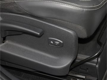 Renault Scenic III BOSE Edition 2.0 dCi 6-Gang 160