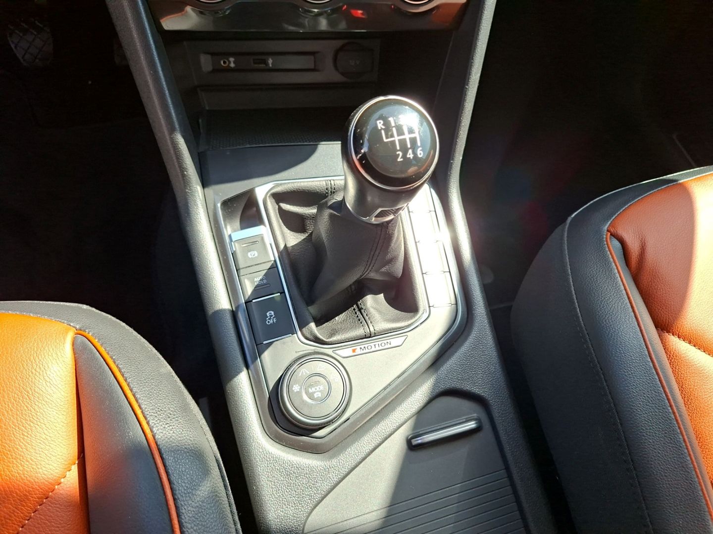 Tiguan 2.0 TSI 4Motion Highline *NAVI*LEDER*PANO