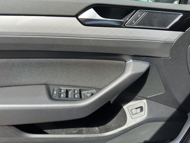 Passat Variant 2.0 TDI Business DSG MATRIX-LED