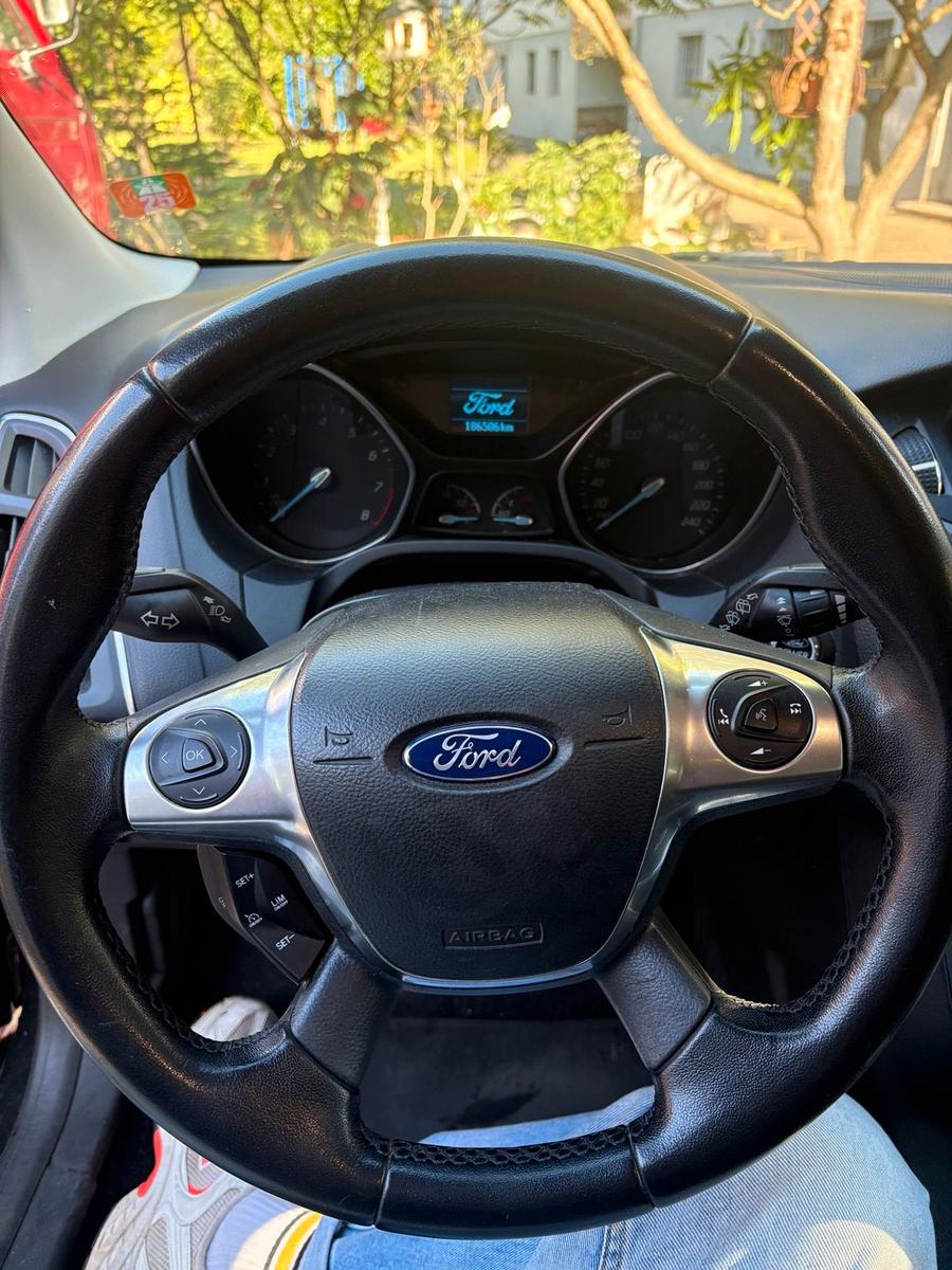 Ford Focus 2013 — photo 5