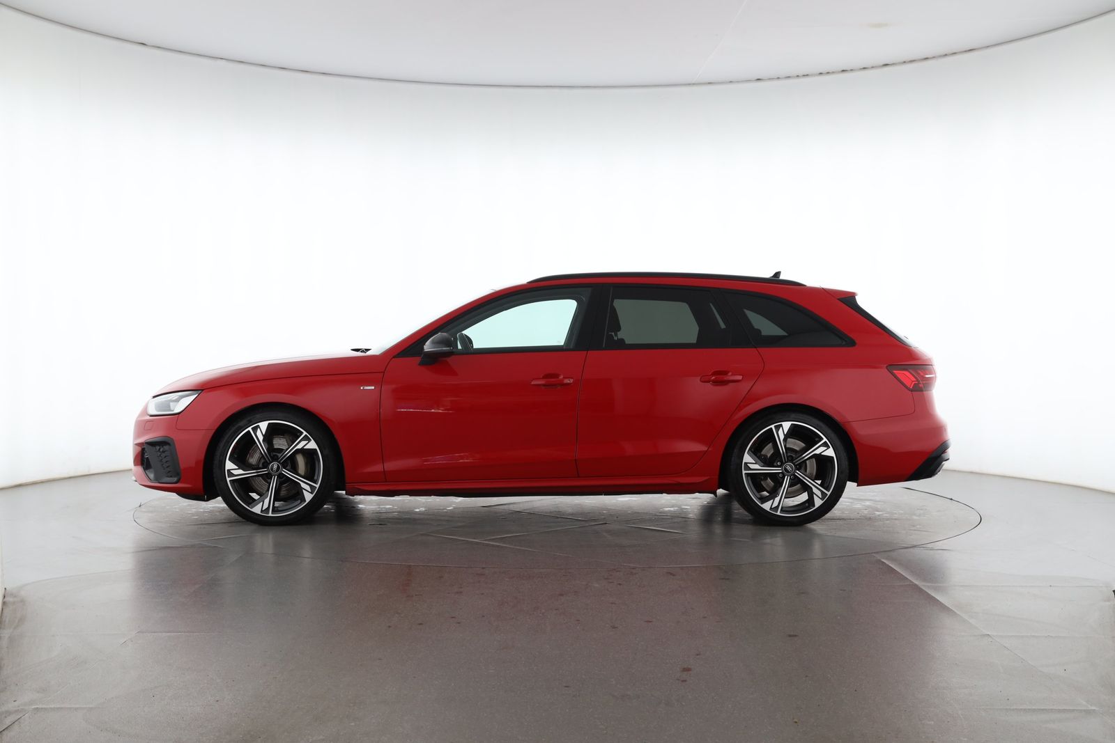 Audi A4 Avant 50 TDI quattro tiptronic S line | MATRI imagem 3