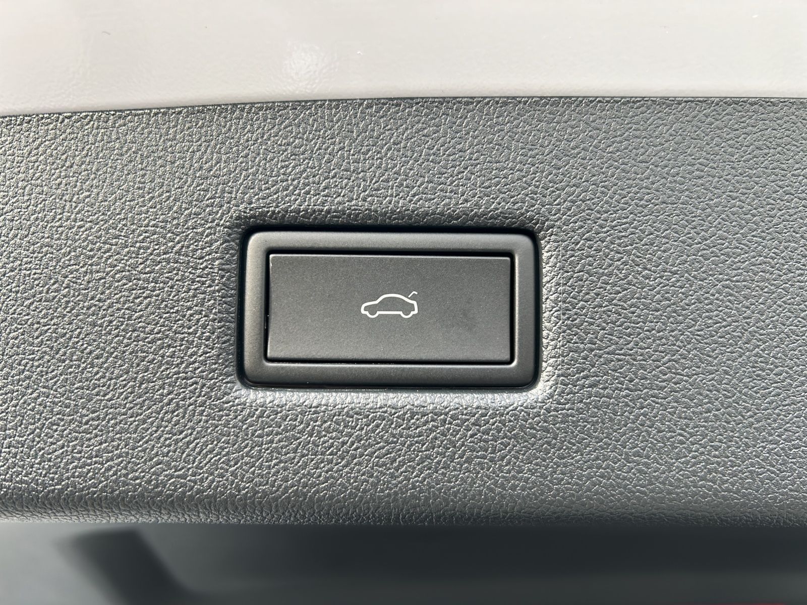 Fahrzeugabbildung Ford Explorer RWD Extended Range Aut./LED/ACC/AHK/360