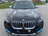BMW iX1 xDrive30 - xLine AHK DriveAss LED 20" AC22kW - BMW iX1 von privat