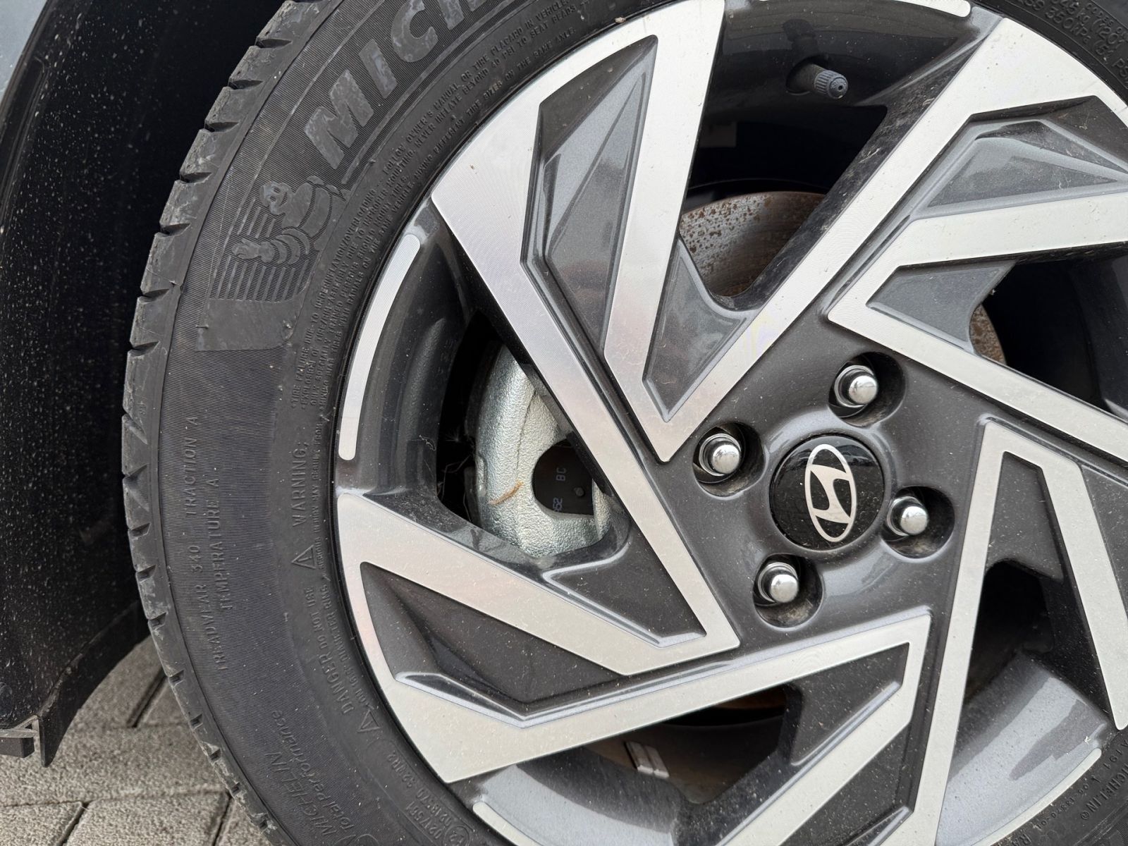 Fahrzeugabbildung Hyundai i20 1.0 T-GDI Trend Komfort Navi