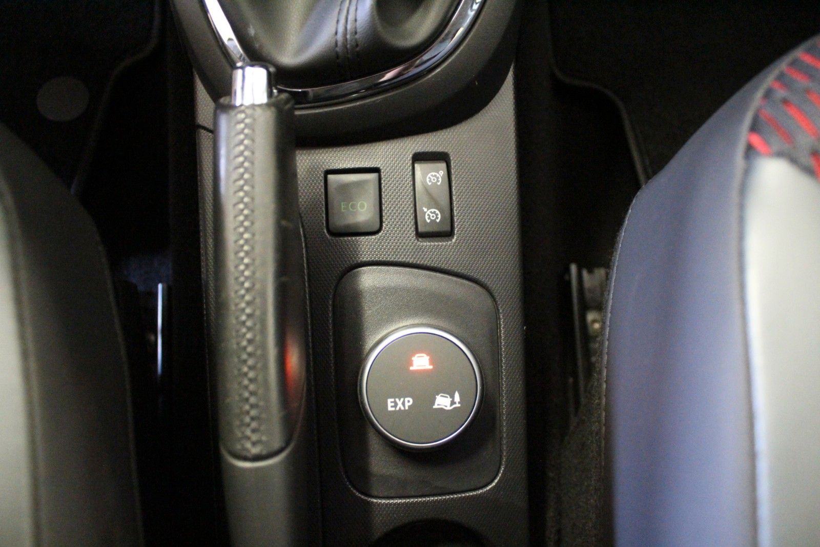 Fahrzeugabbildung Renault Captur dci 110  Xmode   *Navigation *Klima*PDC*