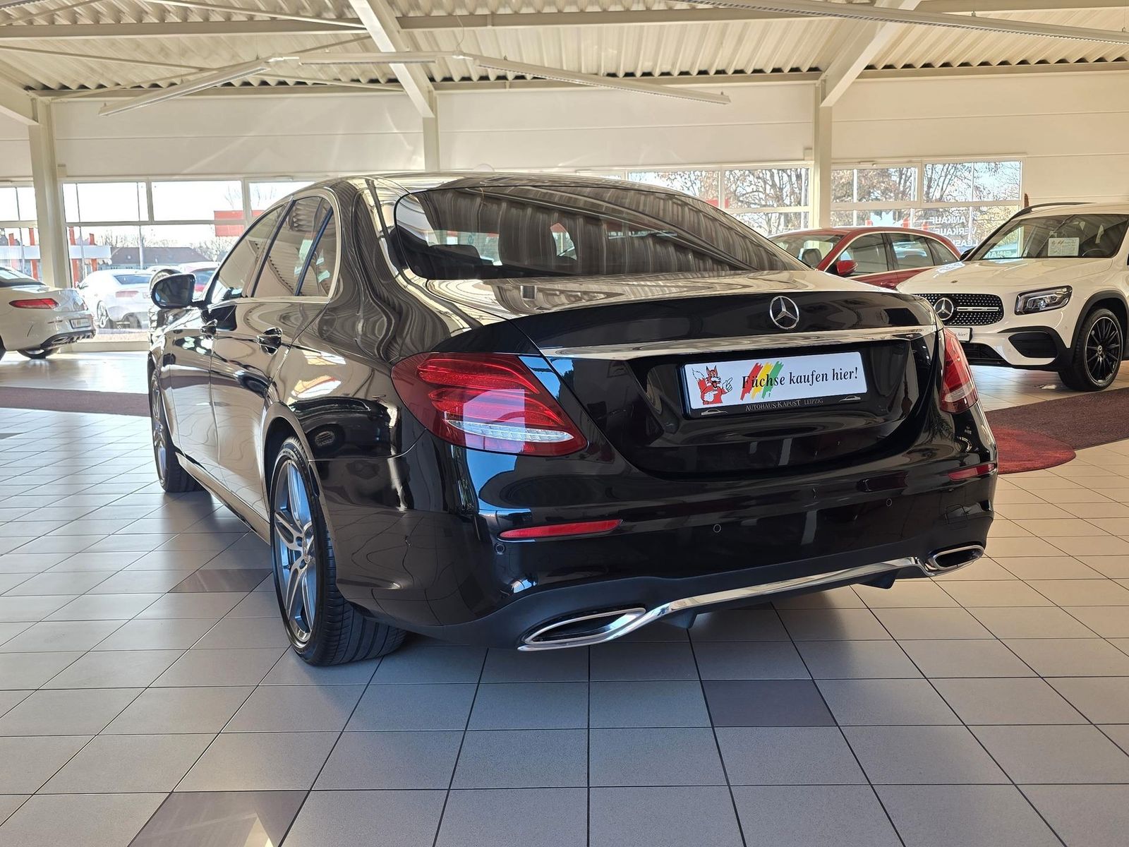 Fahrzeugabbildung Mercedes-Benz E200 Lim. AMG/Burmester/Airmatic/HuD/Multibeam