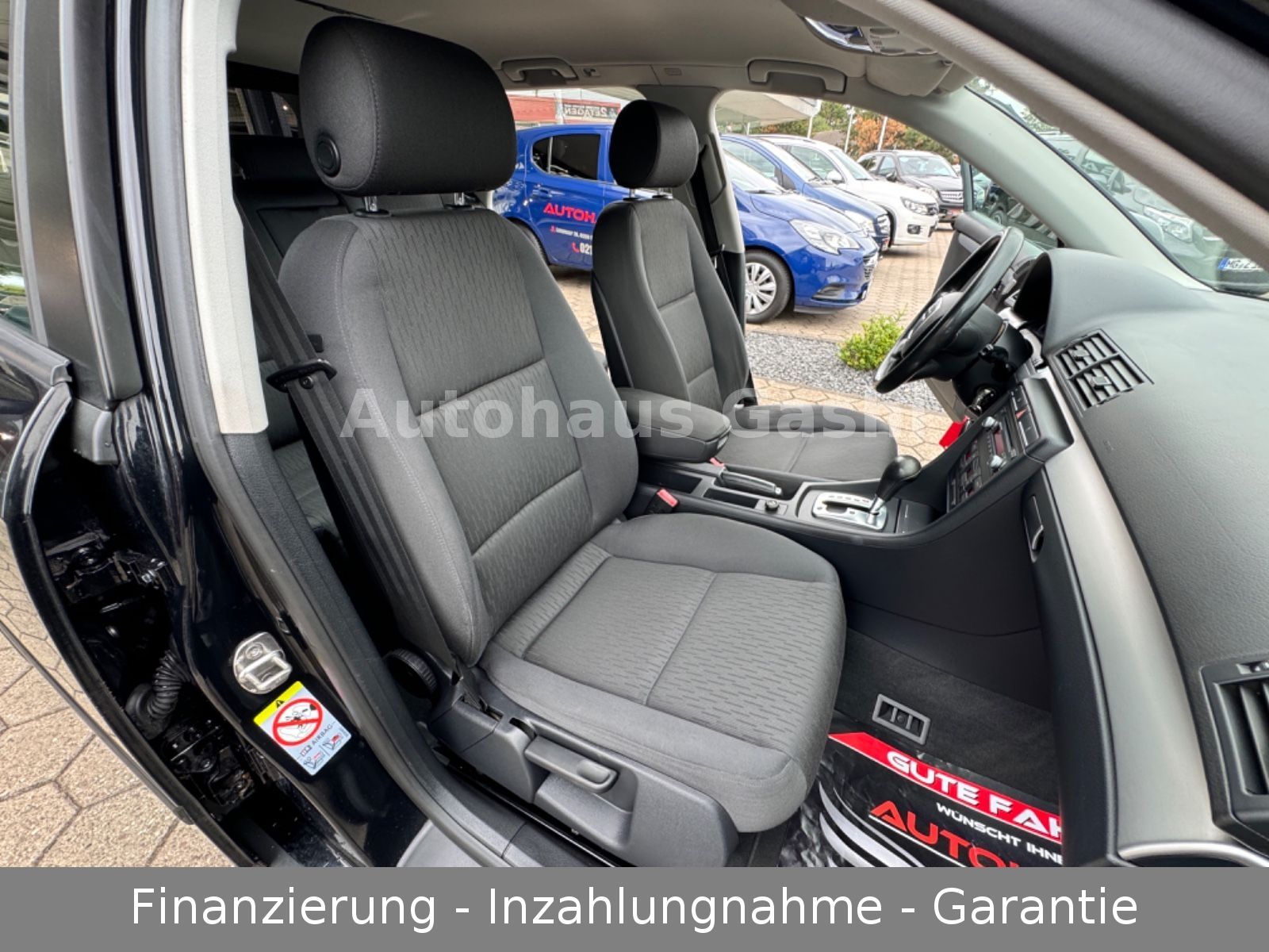 Fahrzeugabbildung Audi A4 Avant 2.7 TDI*2.Hand*Scheckheft*AHK*Tüv